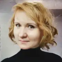 Захарова Полина